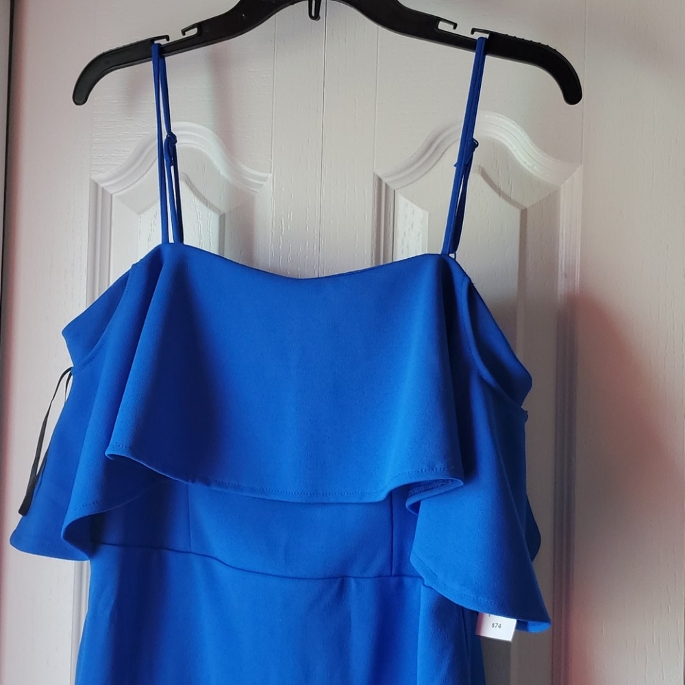 Dress - Picture 2 of 6